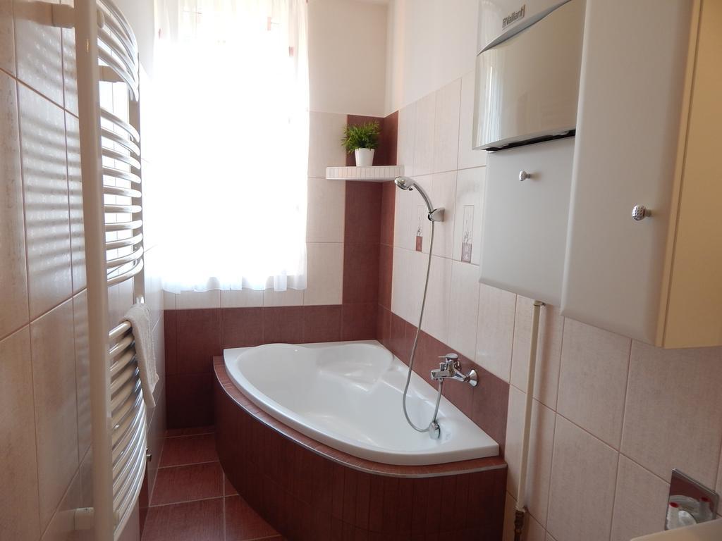 Boros Apartman Koszeg Bagian luar foto